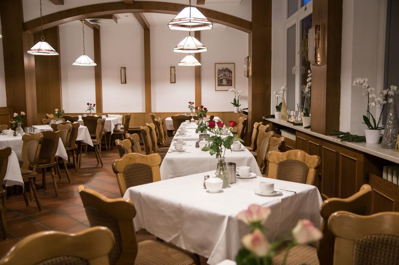 Central-Hotel Torgau Esterno foto