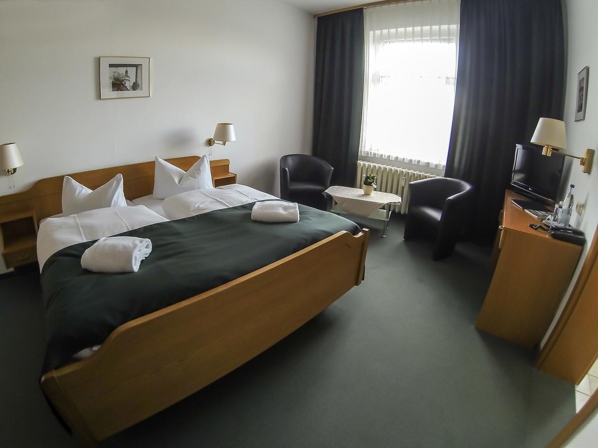 Central-Hotel Torgau Esterno foto